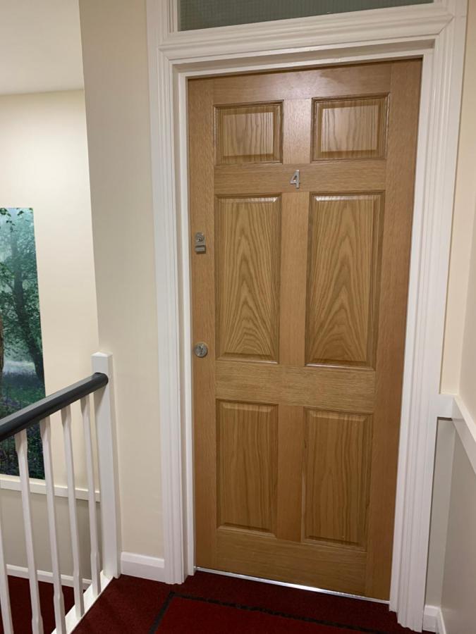Barchester House Apartments Delux ซอลส์บรี ภายนอก รูปภาพ